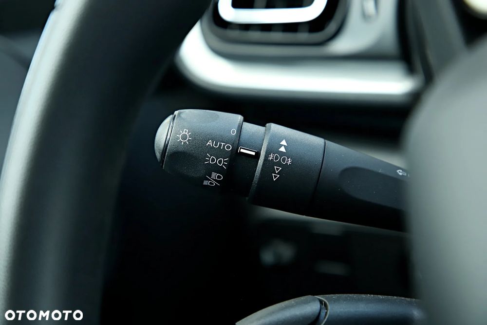 Citroën C3 1.2 PureTech Shine EAT6 - 30