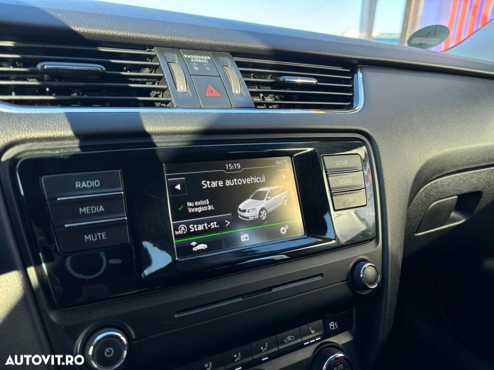 Skoda Octavia 2.0 TDI (Green tec) 4x4 DSG Scout - 16