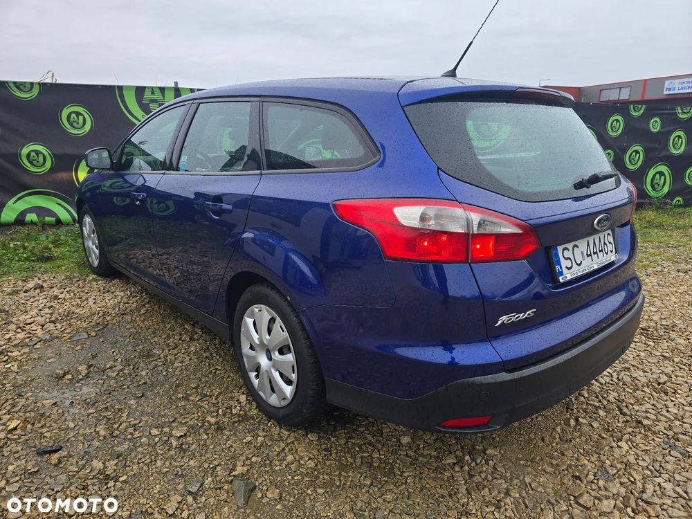 Ford Focus - 8