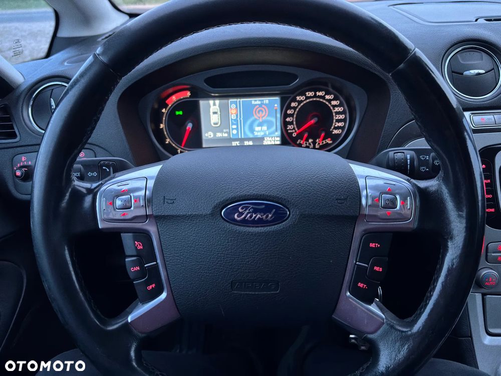 Ford S-Max 2.0 TDCi DPF Ambiente - 20
