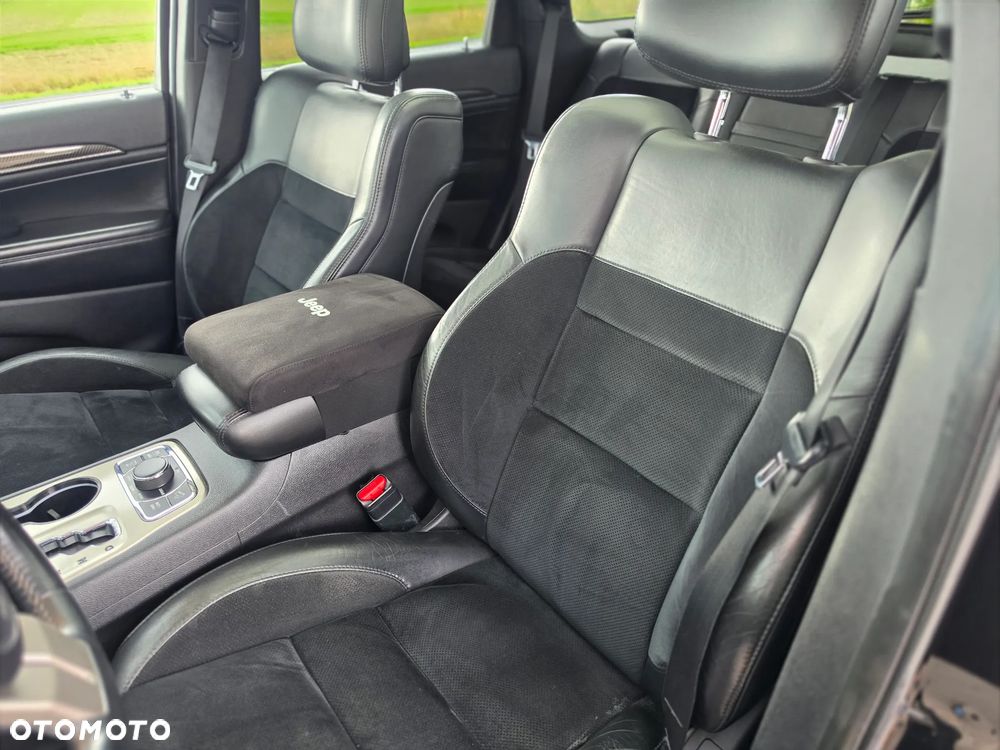 Jeep Grand Cherokee 3.0I CRD Overland Summit - 19