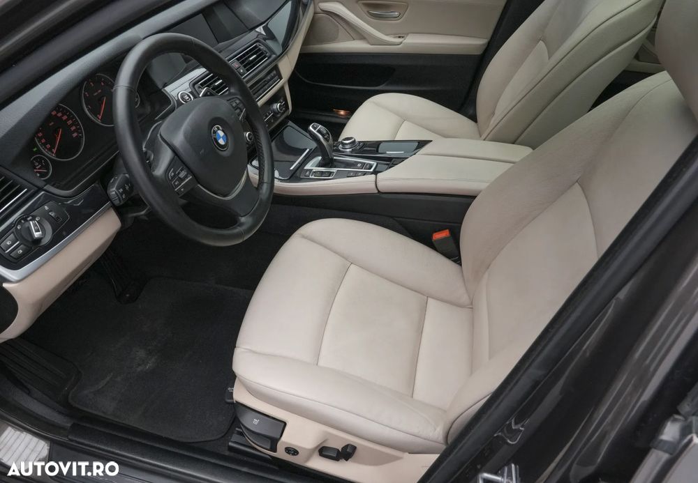 BMW Seria 5 520d Touring Aut. Luxury Line - 12