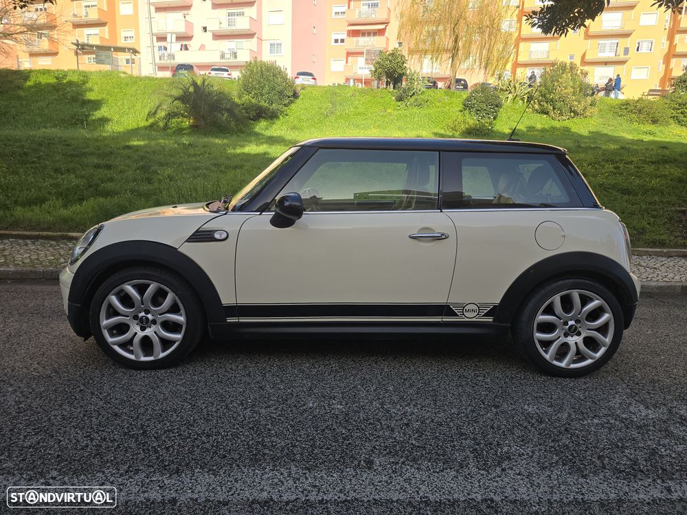 MINI 3 Portas Cooper D - 10