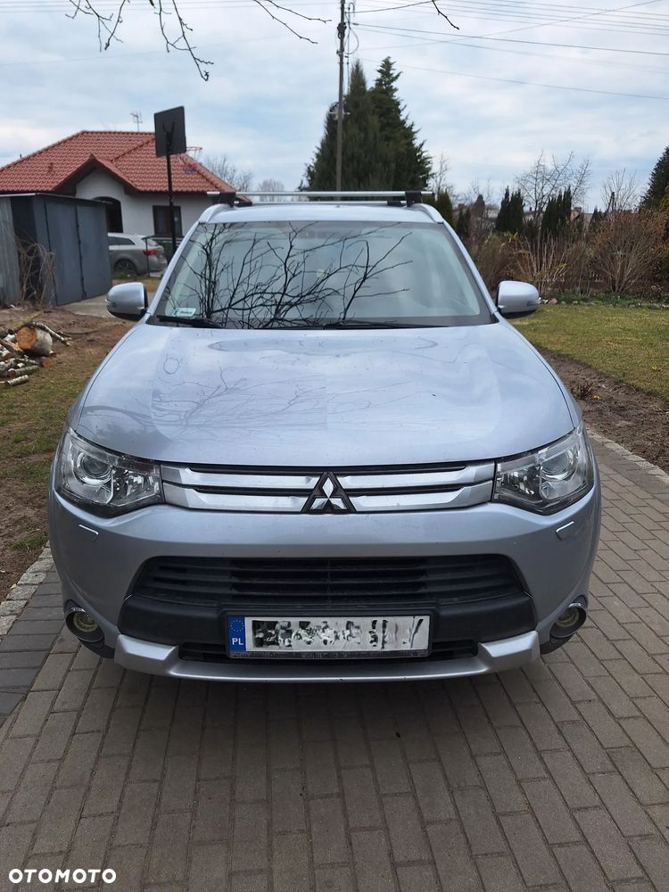 Mitsubishi Outlander 2.0 Intense + 4WD CVT - 2