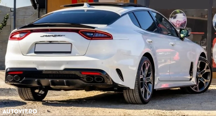 Kia Stinger 3.3 T-GDI 8AT AWD GT - 3
