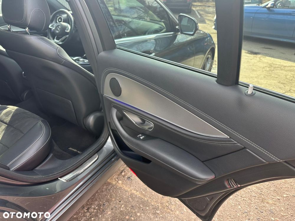 Mercedes-Benz Klasa E 220 d 9G-TRONIC AMG Line - 12
