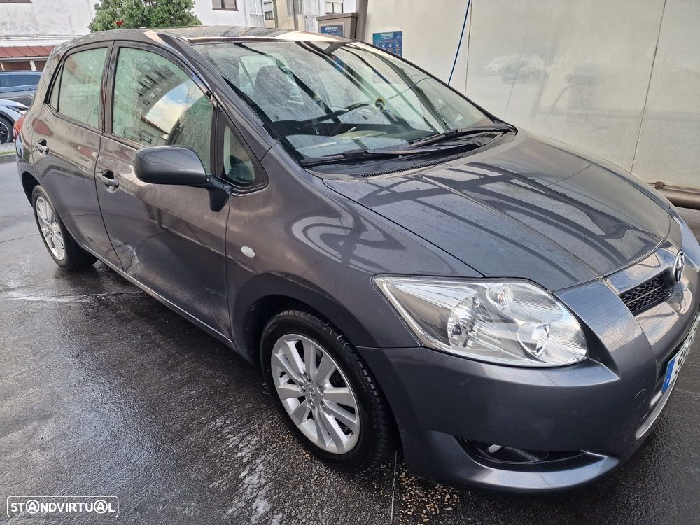 Toyota Auris 1.4 D-4D - 4