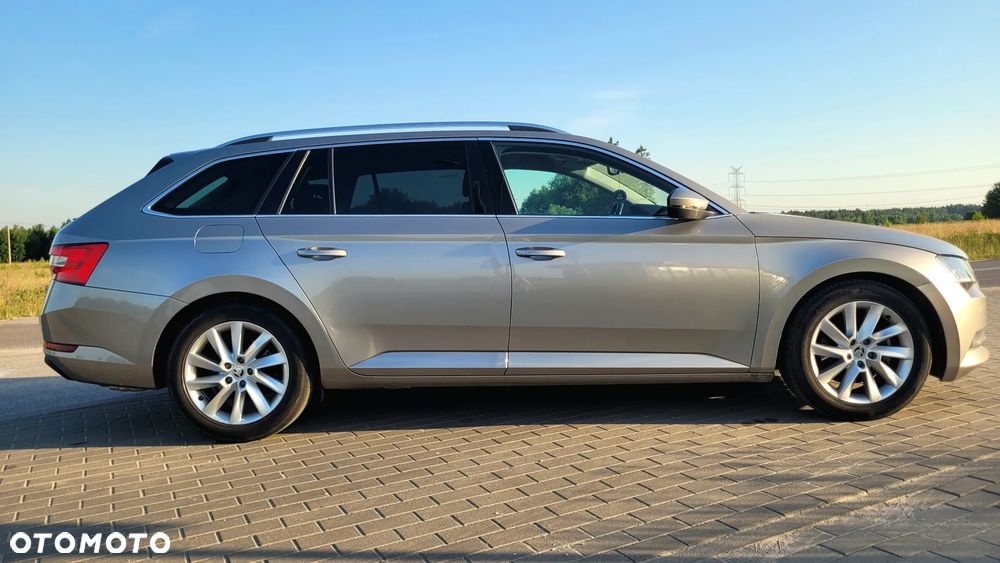 Skoda Superb 2.0 TSI Ambition DSG - 4