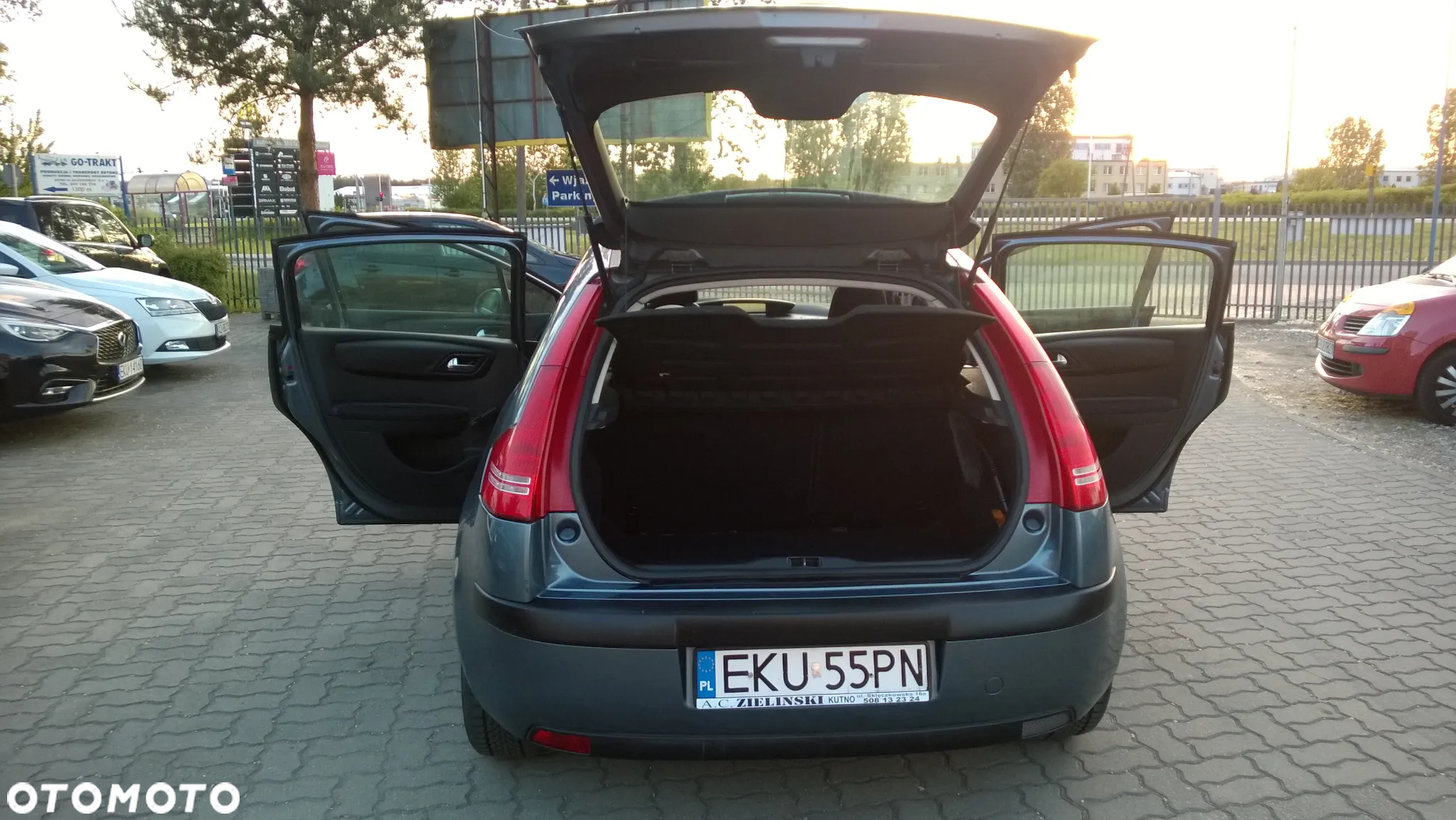 Citroën C4 1.4 16V SX - 18