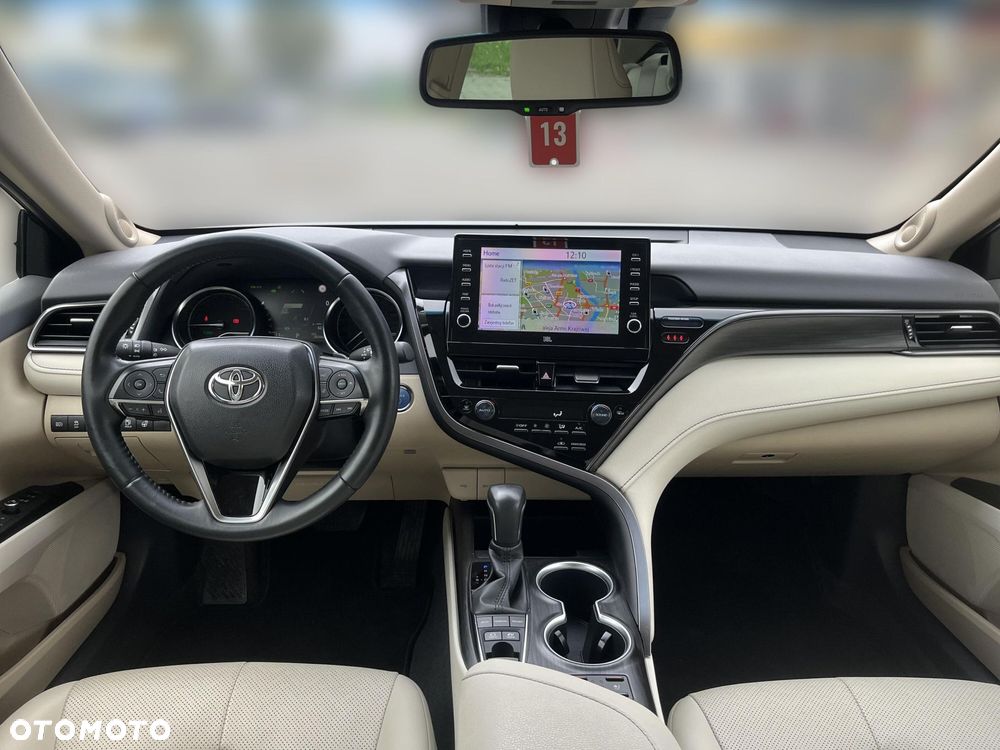 Toyota Camry 2.5 Hybrid Executive CVT - 11