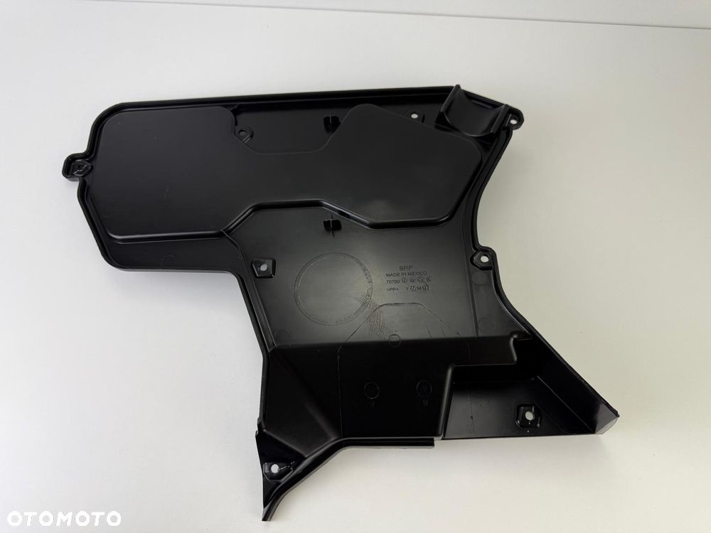 Wykończenie przedniego panelu Can-Am Defender HD10 2022+ - 13