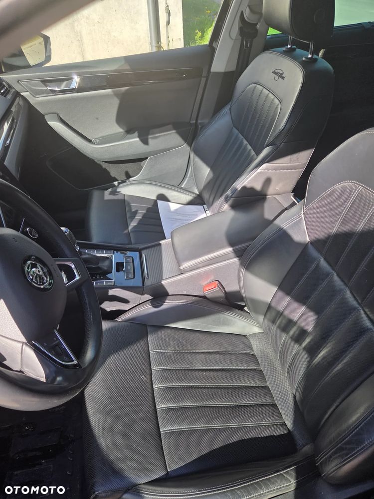 Skoda Superb 2.0 TSI 4x4 L&K DSG - 10