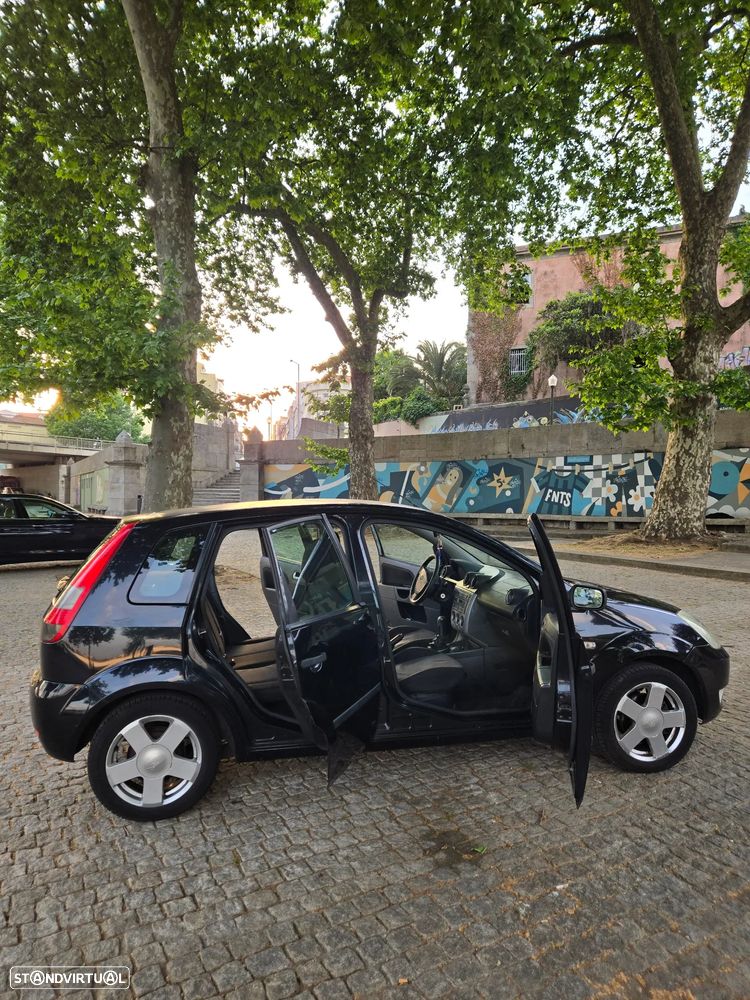 Ford Fiesta 1.25 Trend - 3