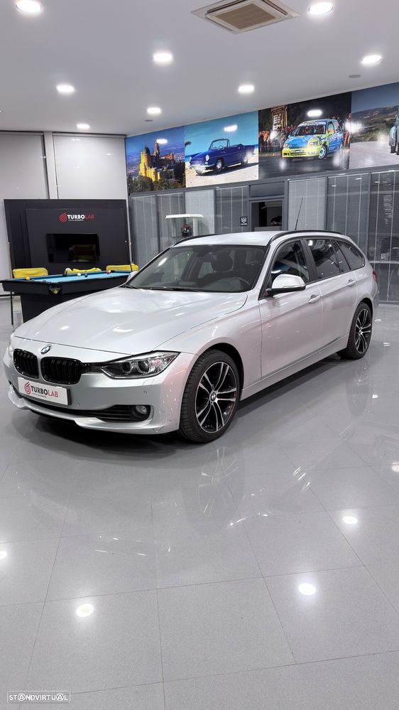 BMW 320 d Luxury Line - 1