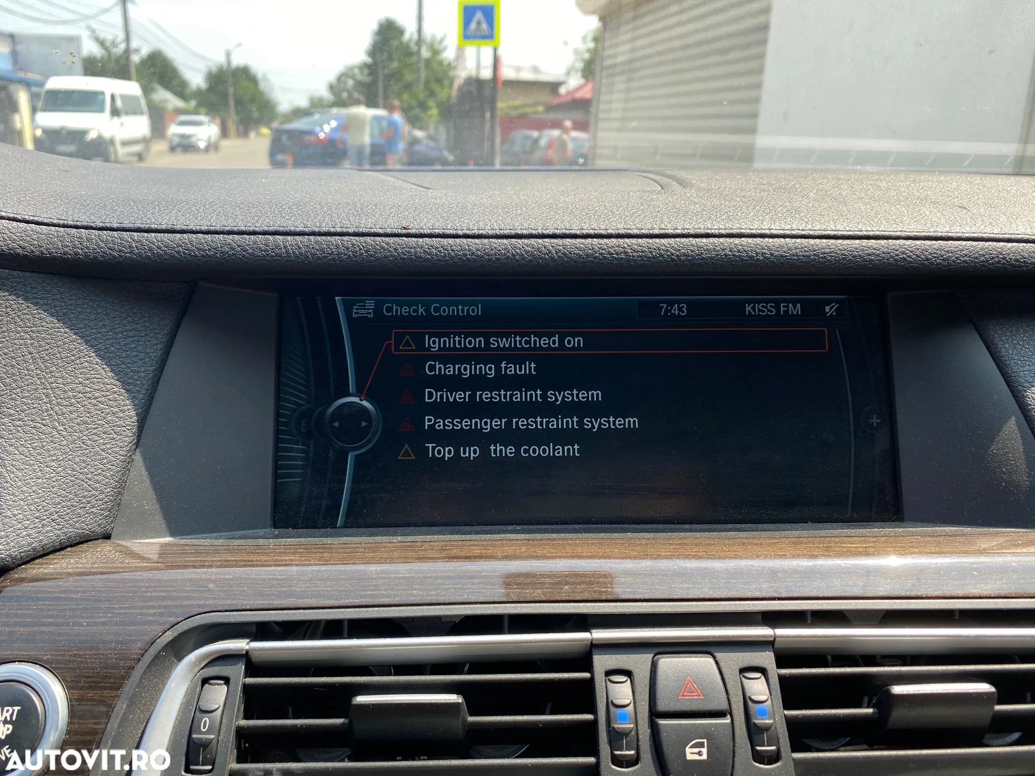 BMW Seria 7 750Li xDrive - 8