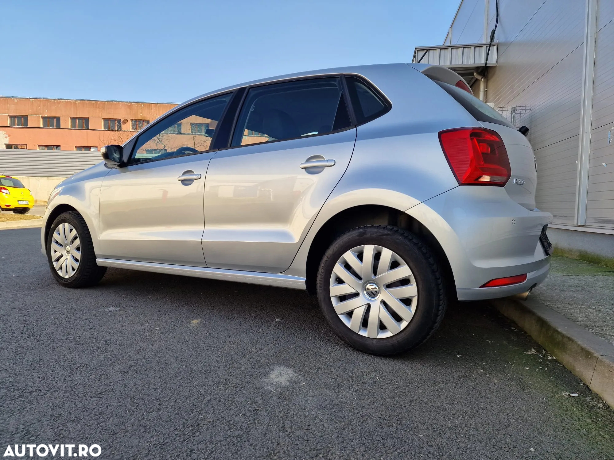 Volkswagen Polo 1.4 TDI (Blue Motion Technology) Comfortline - 36