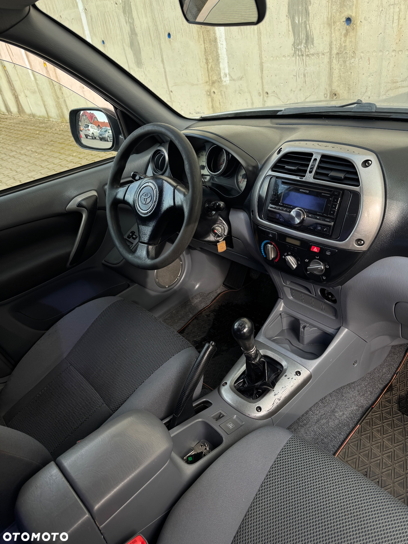 Toyota RAV4 2.0 D-4D 4x4 - 24