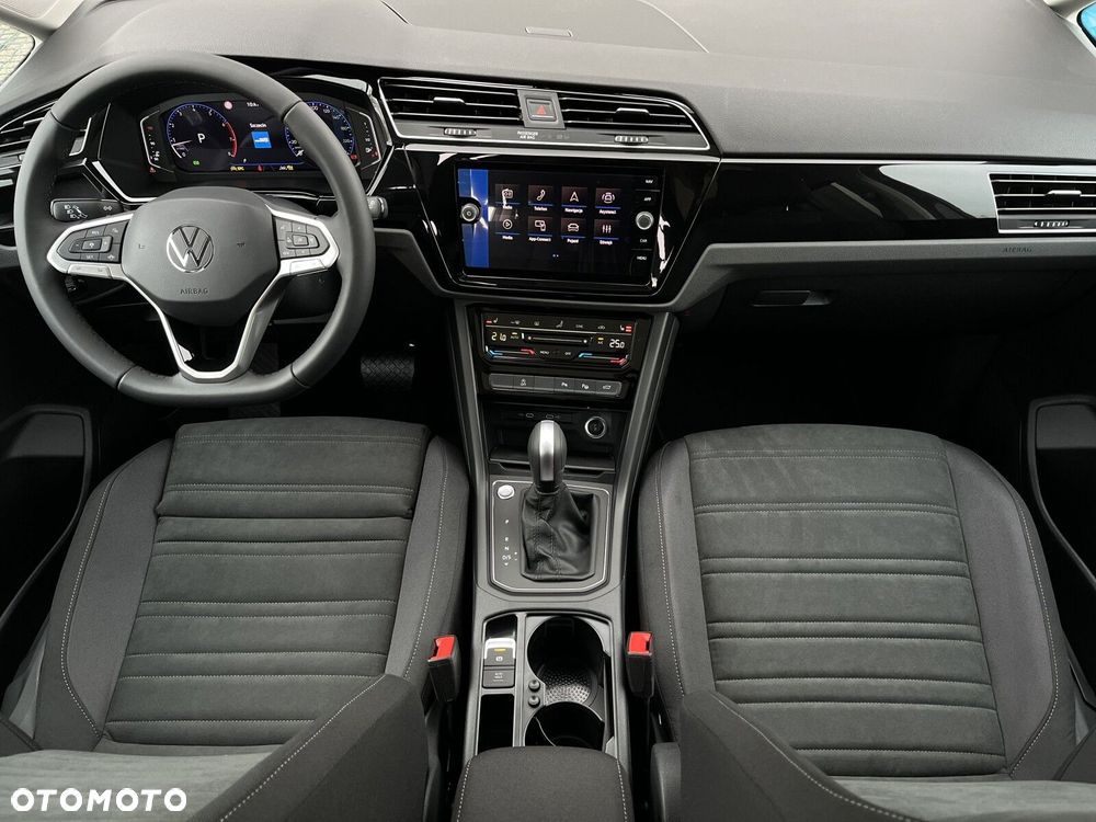 Volkswagen Touran - 20