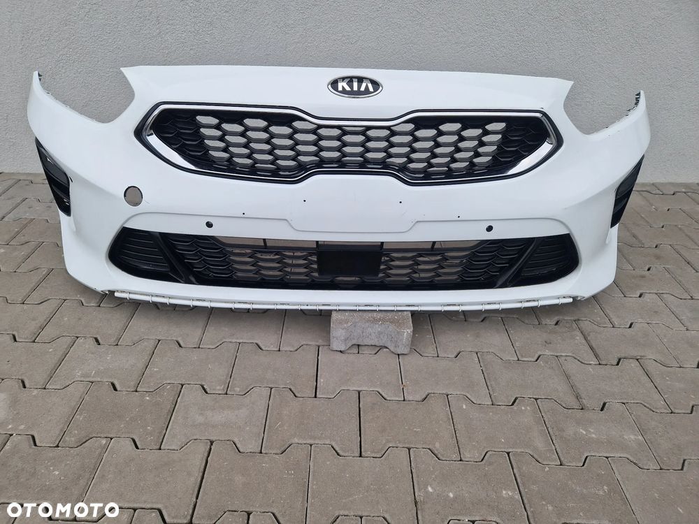 Zderzak Kia Ceed III 2018 - - 1