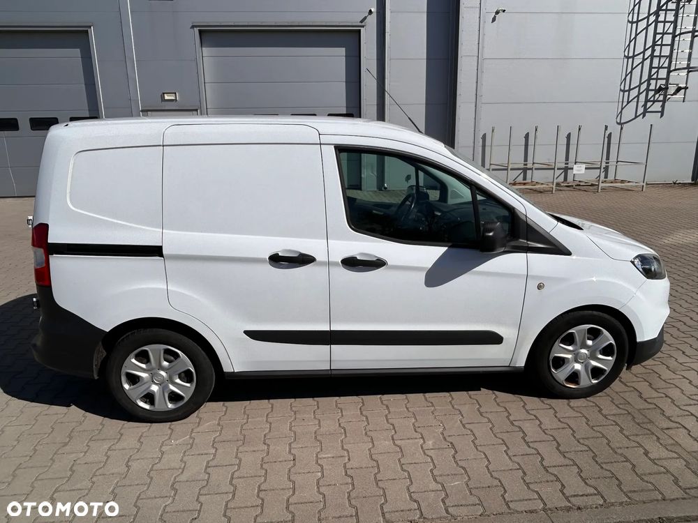 Ford TRANSIT COURIER - 13