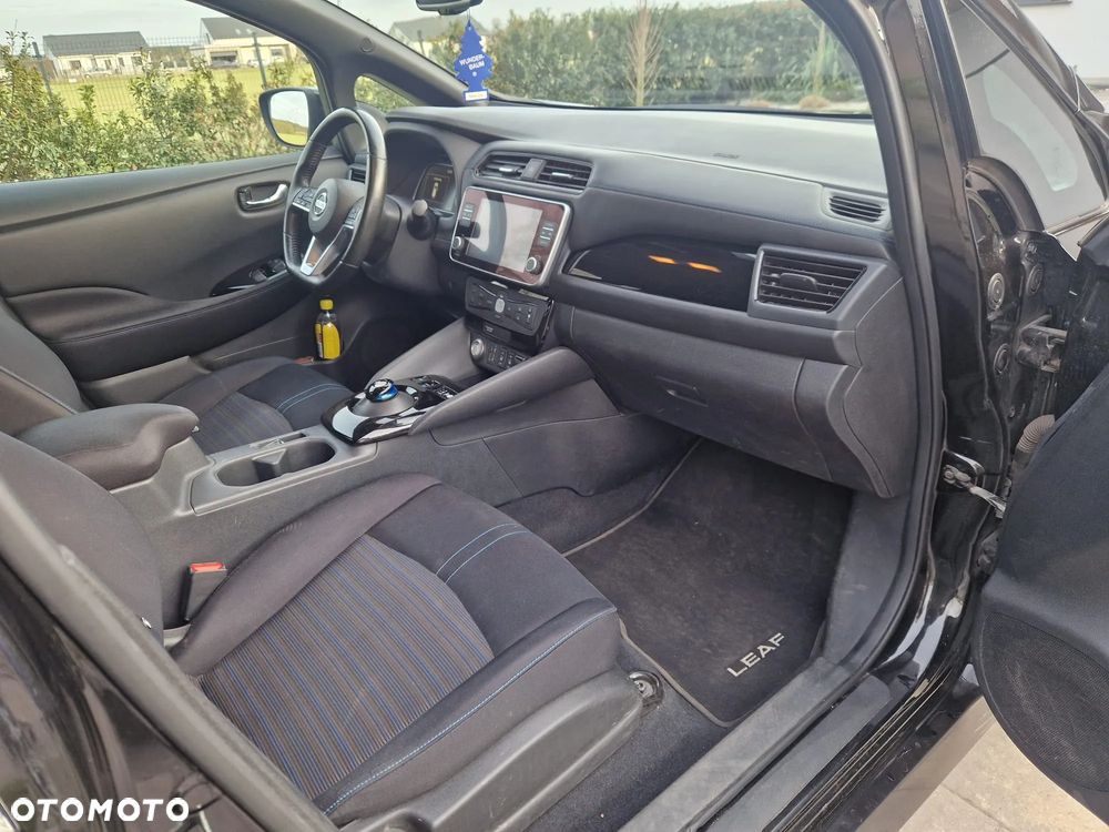 Nissan Leaf 40kWh N-Connecta - 5