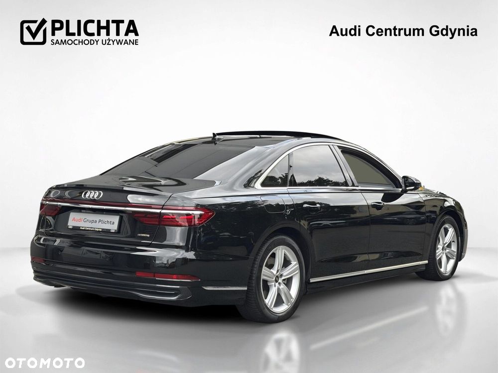 Audi A8 - 6