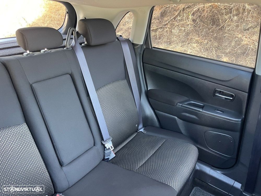 Mitsubishi ASX 1.8 DI-D Intense - 40