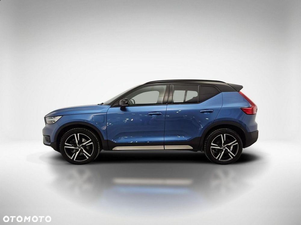 Volvo XC 40 T5 Plug-In Hybrid R-Design - 2