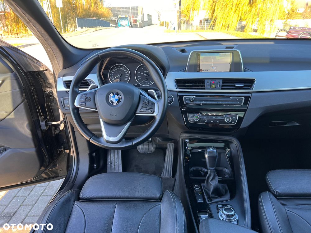 BMW X1 xDrive20d Sport Line - 11
