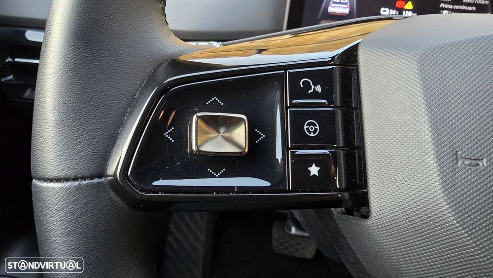 MG MG4 64 kWh Luxury - 15