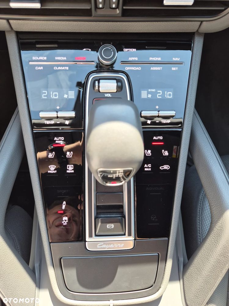 Porsche Cayenne S Platinum Edition - 12