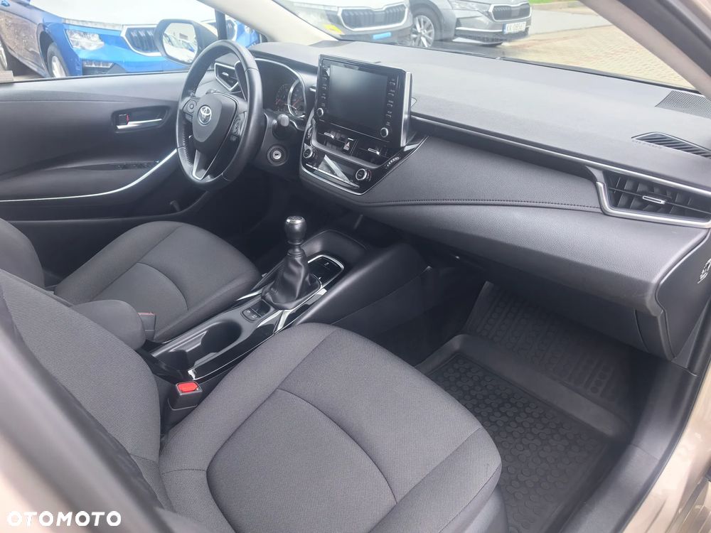 Toyota Corolla 1.5 Comfort - 15