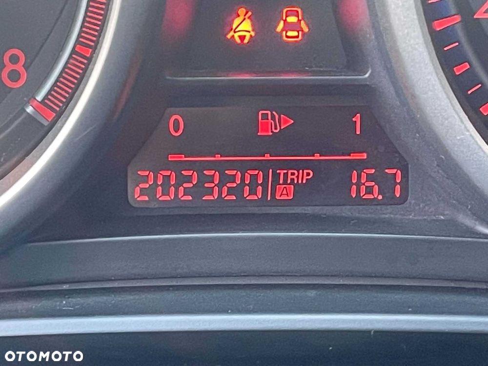 Mazda 3 - 8