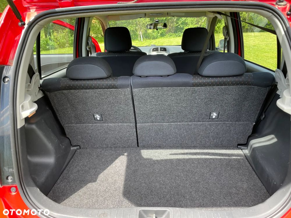 Daihatsu Sirion 1.3 - 7