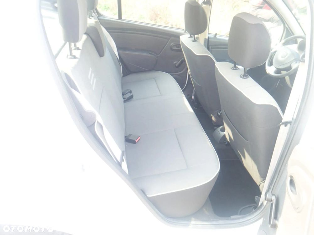 Dacia Sandero 1.2 16V 75 Ambiance - 9