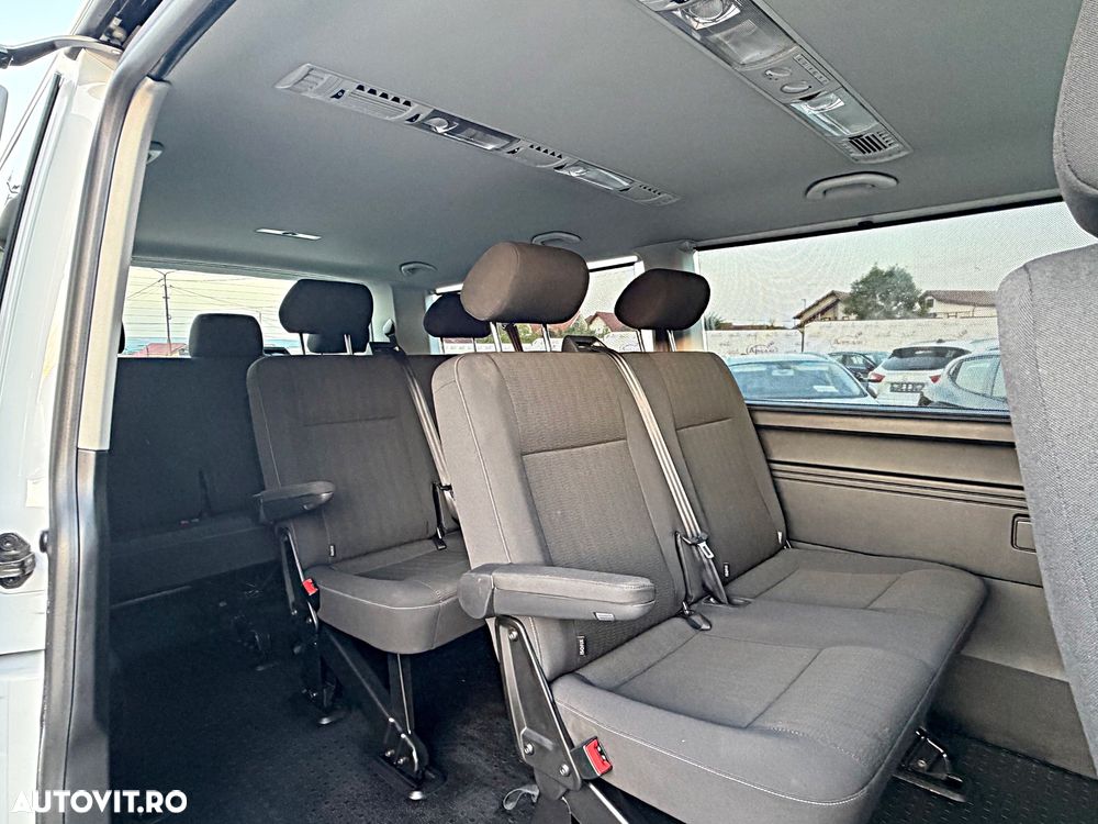 Volkswagen Caravelle KR Comfortline DSG - 23