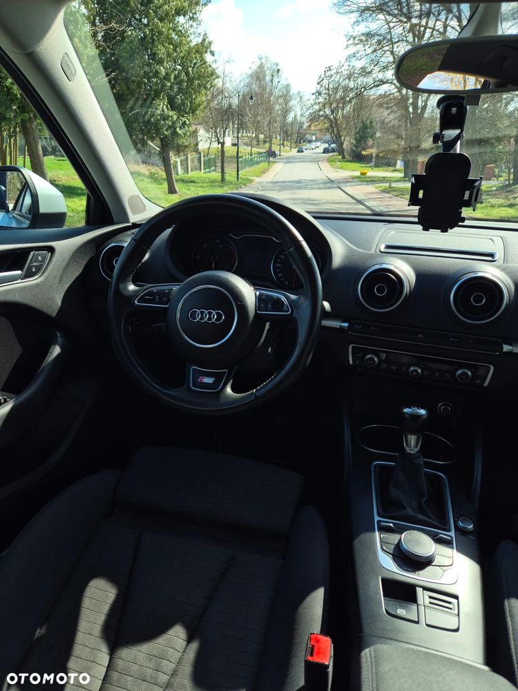 Audi A3 Sportback 2.0 TDI - 10