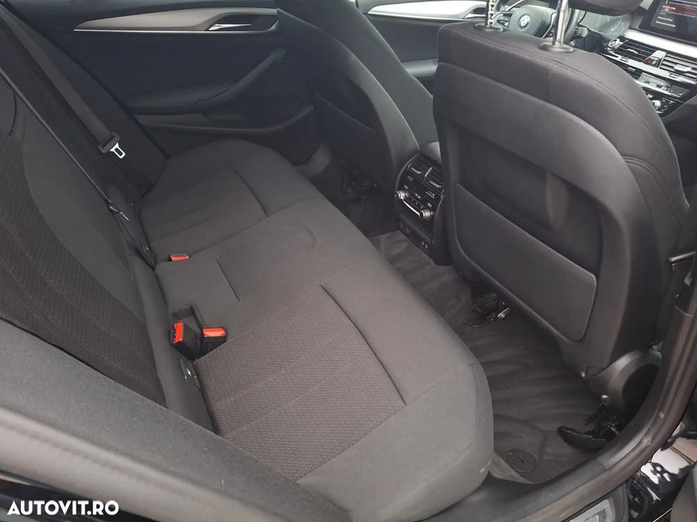 BMW Seria 5 530e AT PHEV - 12