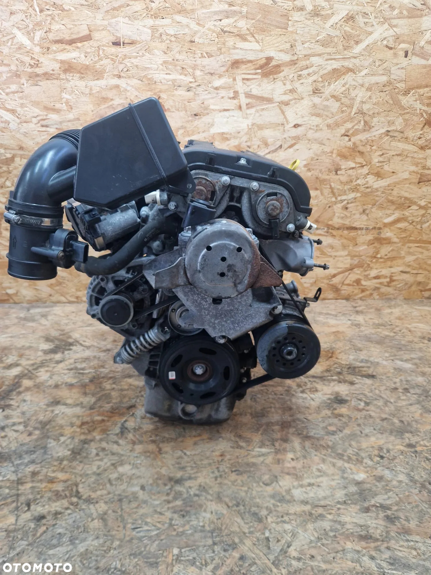 OPEL CORSA E SILNIK 1.4 BENZYNA B14XER - 2