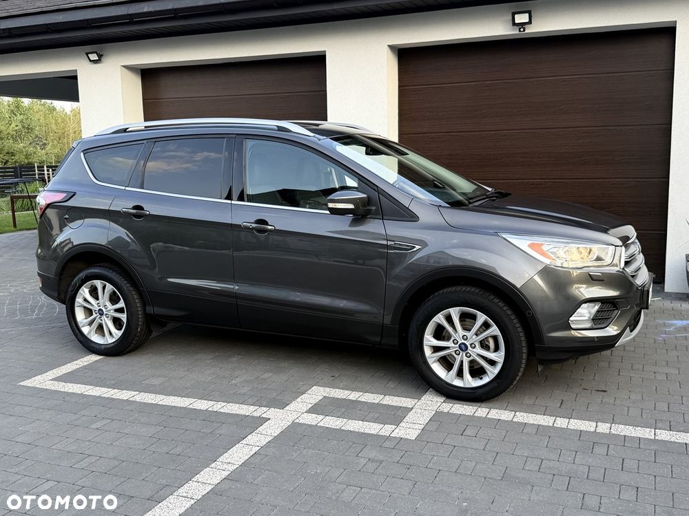 Ford Kuga 1.5 EcoBoost 2x4 ST-Line - 10