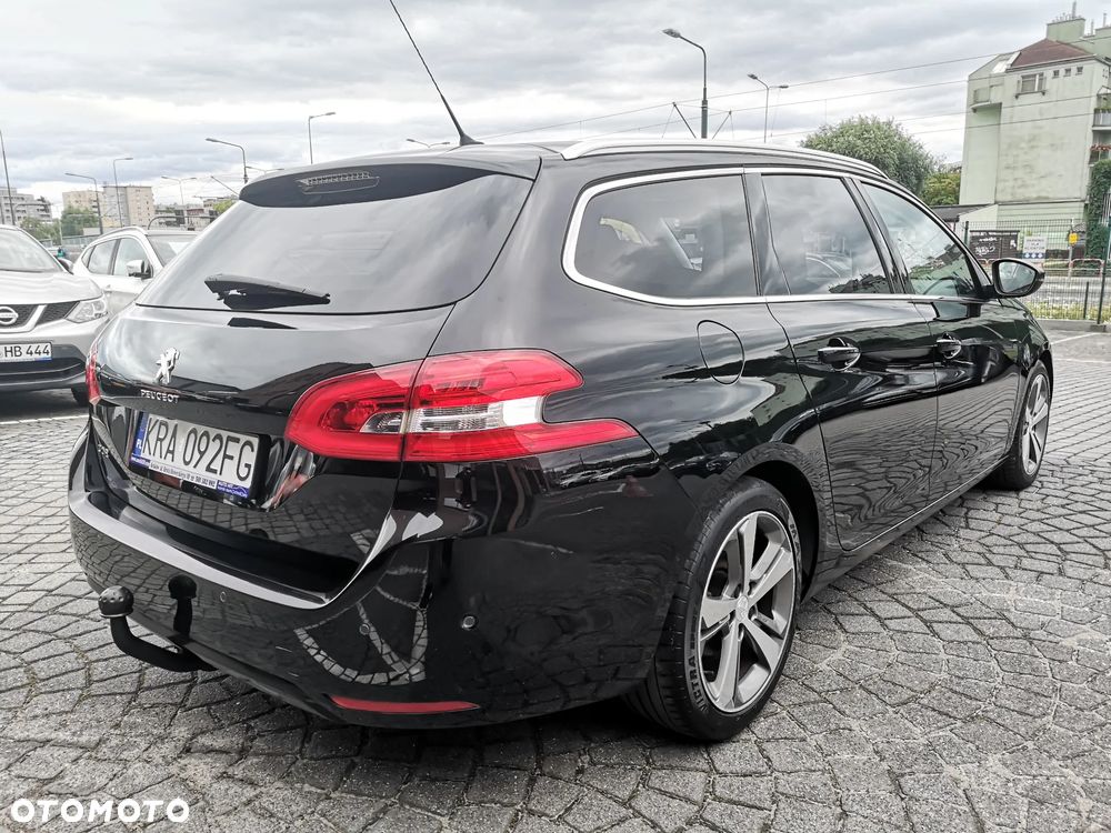 Peugeot 308 PureTech 130 GPF EAT8 Stop & Start Allure Business-Paket - 3