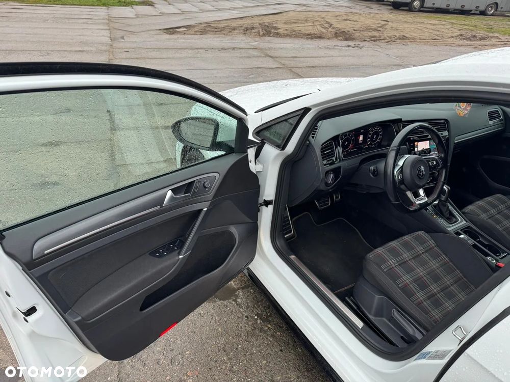 Volkswagen Golf GTI 2.0 TSI OPF DSG Performance - 10