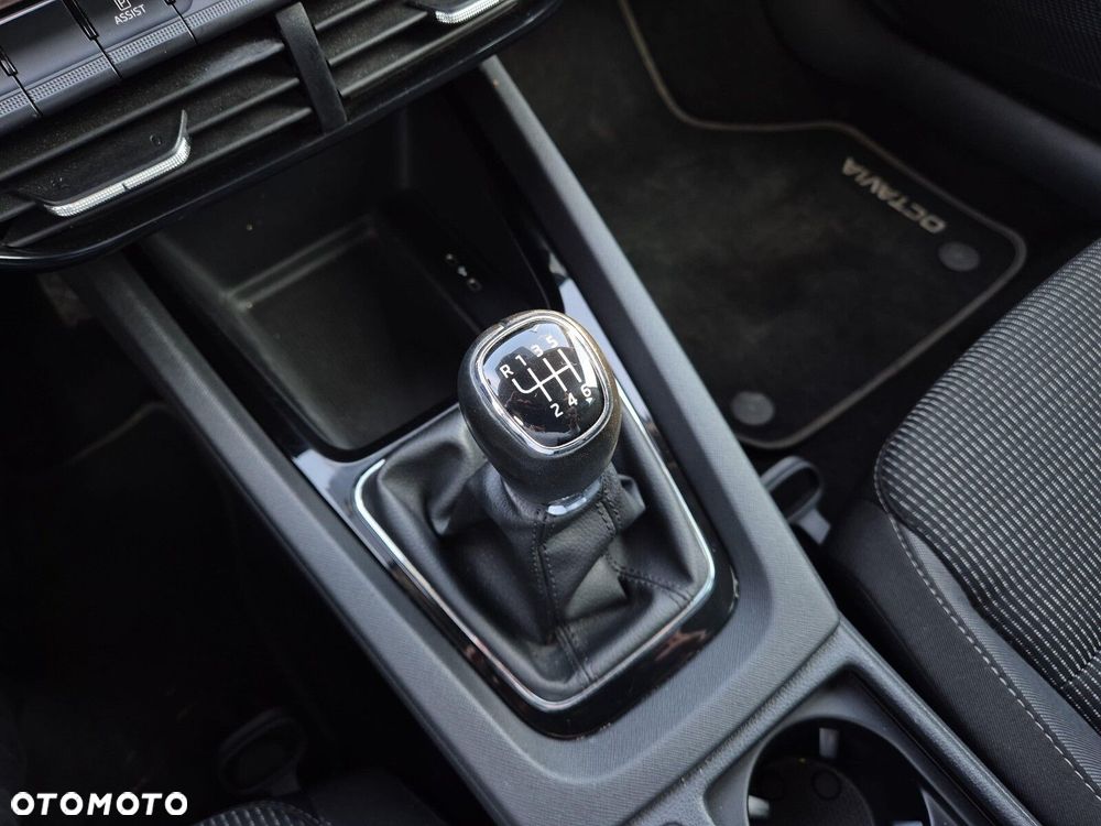 Skoda Octavia 1.5 TSI GPF ACT Ambition - 12