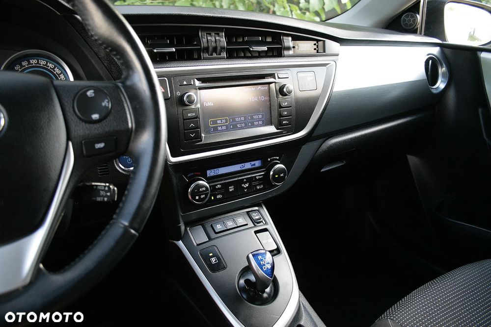 Toyota Auris - 18
