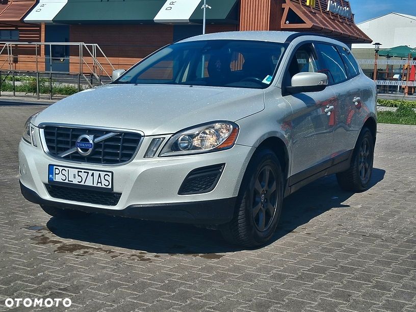 Volvo XC 60 D3 Momentum - 9
