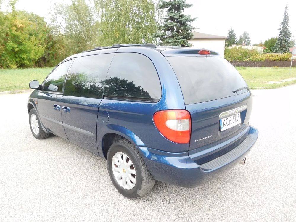 Chrysler Voyager 3.3 LX - 4