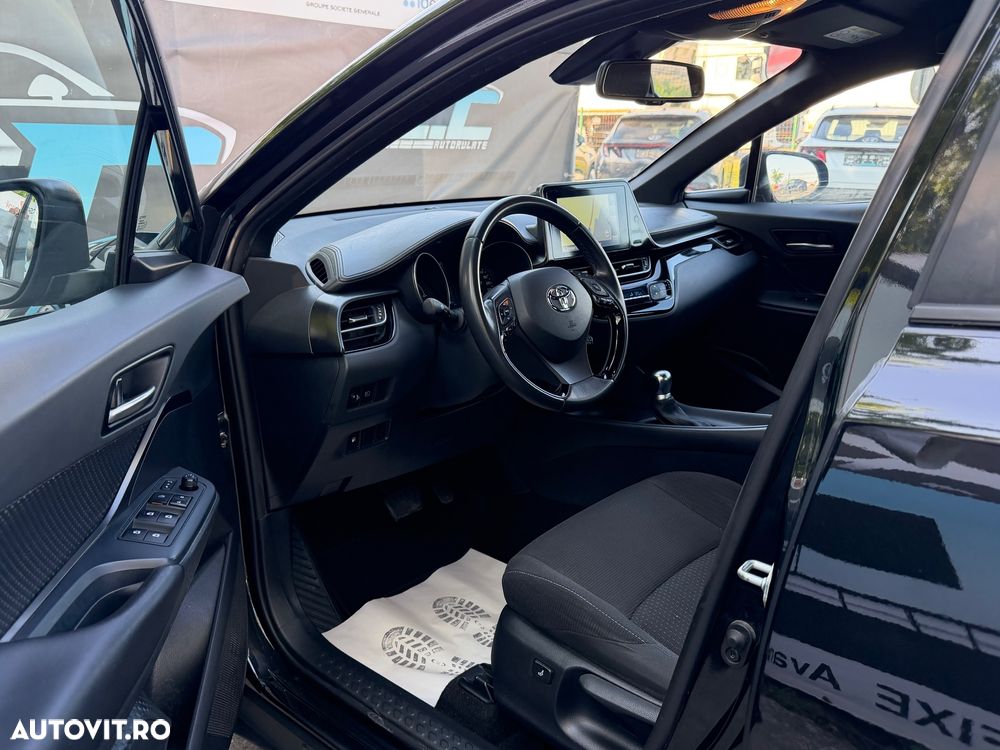 Toyota C-HR Style - 13