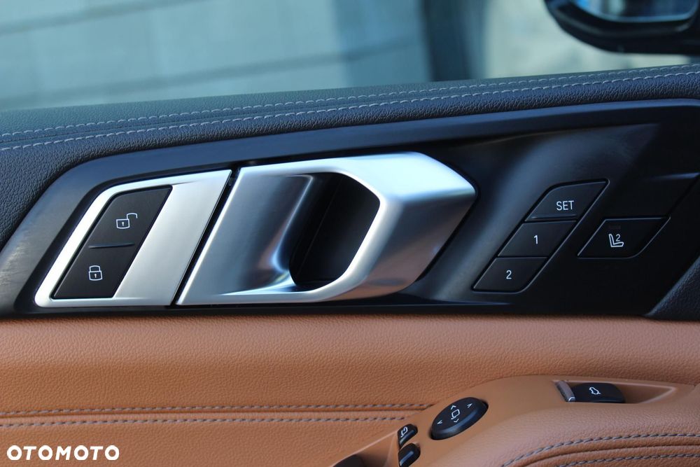 BMW X5 xDrive25d - 15