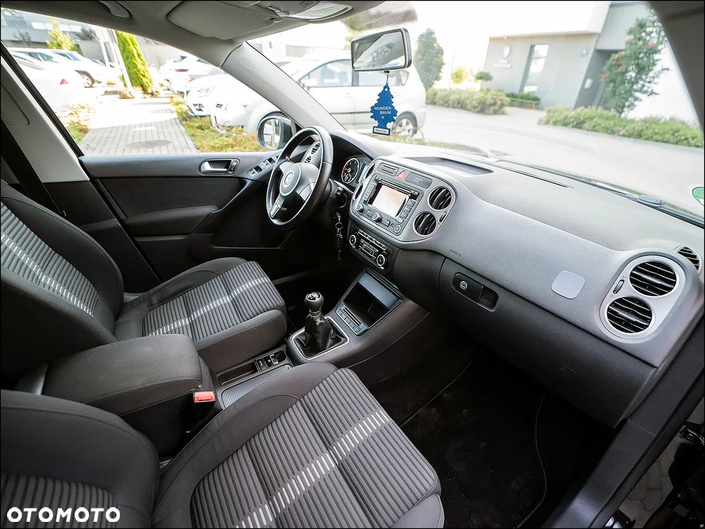 Volkswagen Tiguan - 19