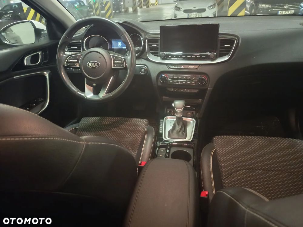 Kia XCeed 1.6 CRDi SCR L Business Line DCT - 6